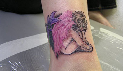 Dedicated to feminine tattoos of all sizes, shapes and designs.
